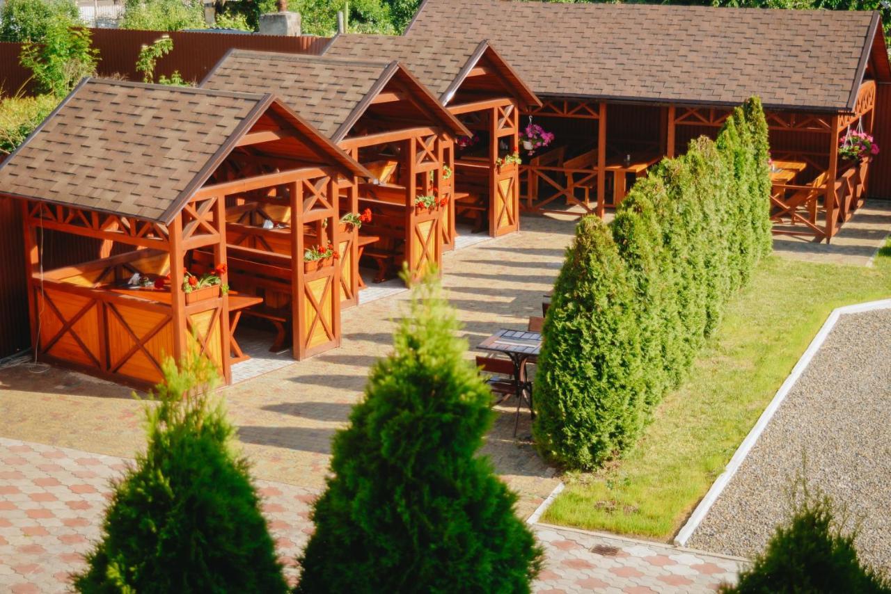 U Anity Hotel Uzhhorod Exterior photo
