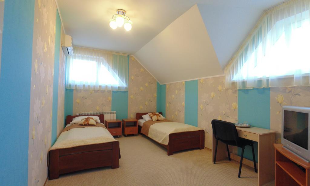 U Anity Hotel Uzhhorod Room photo