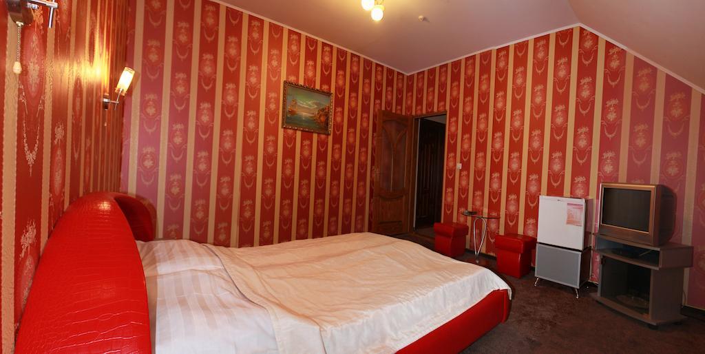 U Anity Hotel Uzhhorod Room photo