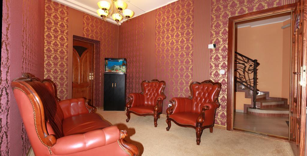 U Anity Hotel Uzhhorod Exterior photo